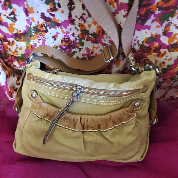 Fossil canvas crossbody bag tan color - Picture 1 of 5